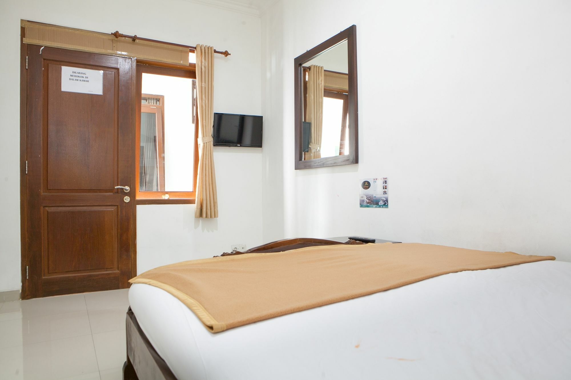 Reddoorz Near Tegalega Park Hotell Bandung Exteriör bild