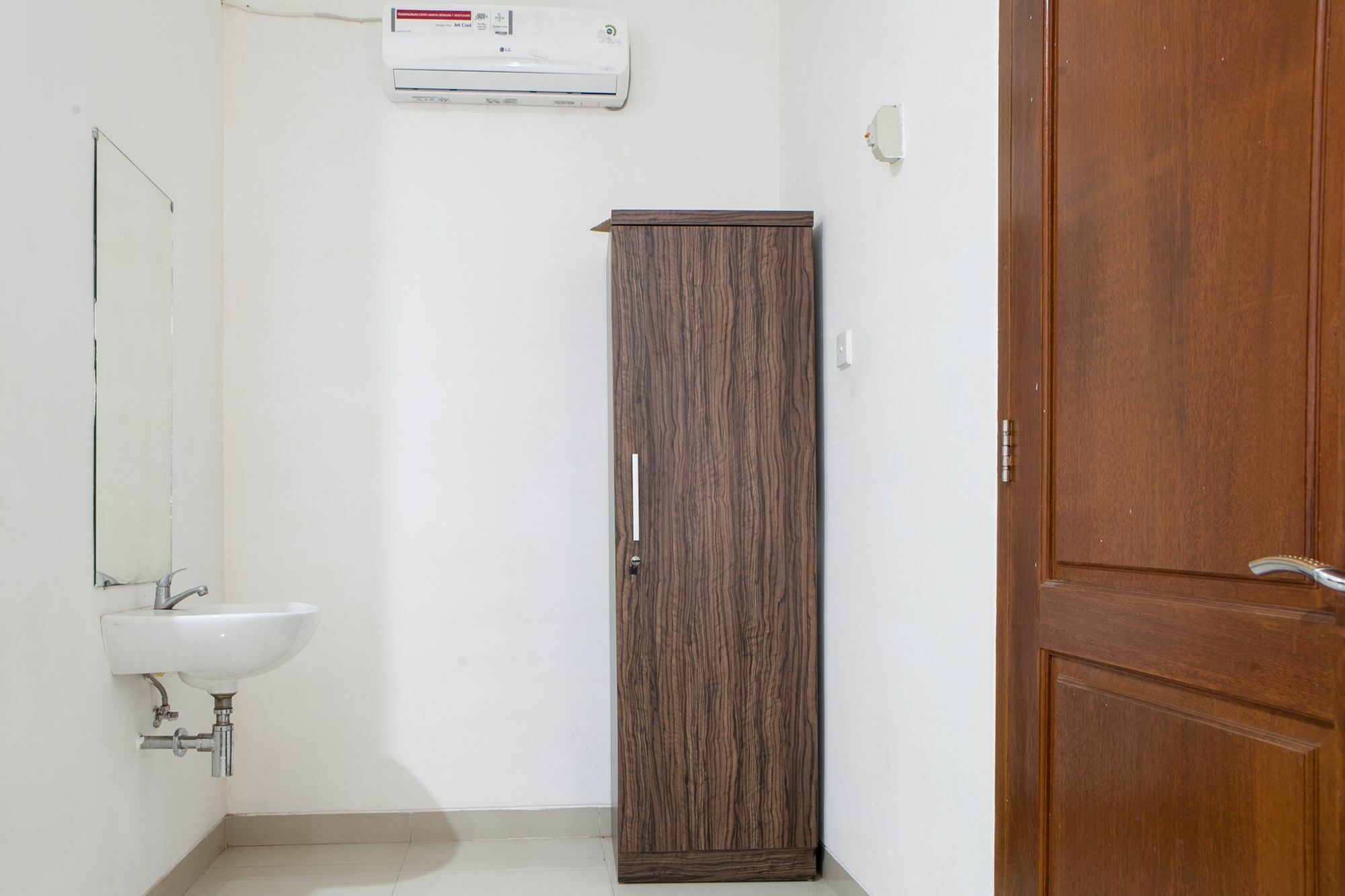 Reddoorz Near Tegalega Park Hotell Bandung Exteriör bild
